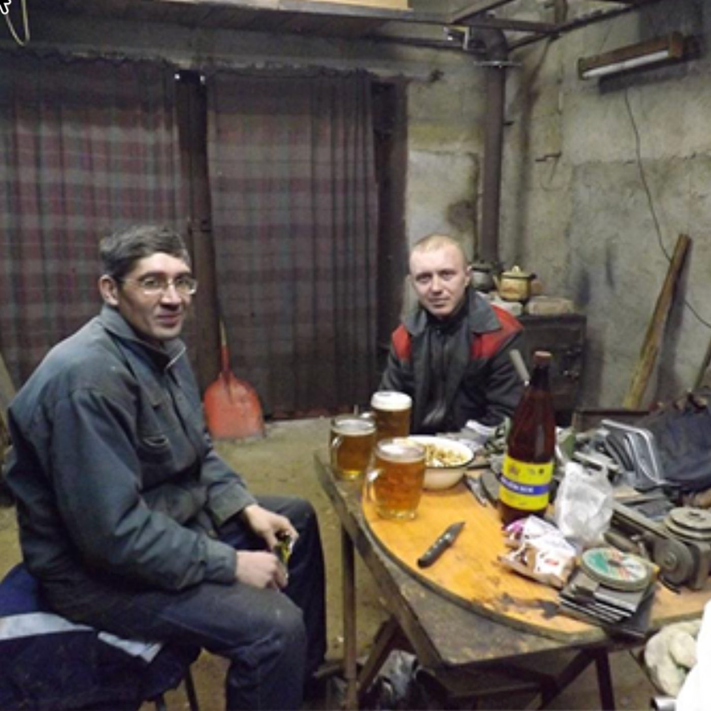 Гаражный бокс с «мастерами» — без оборудования и подъёмника